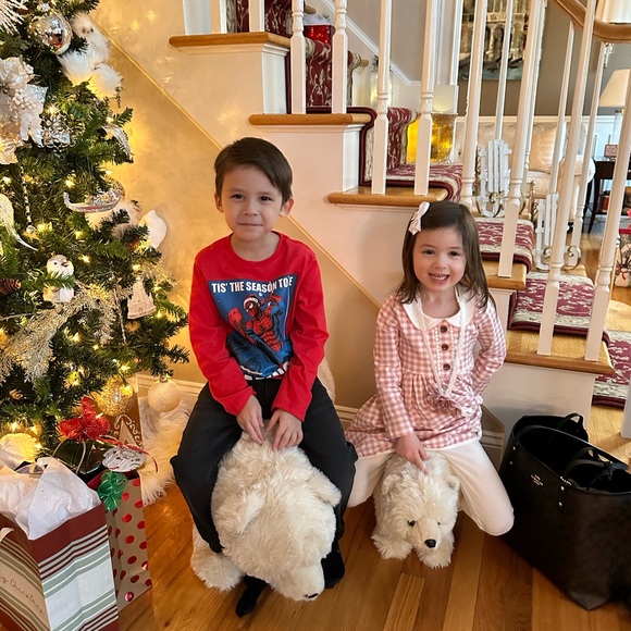 Meet your Posher, Cristine - Picture 2 of 7